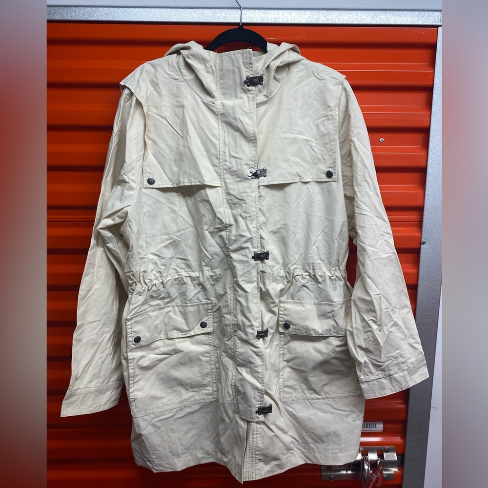 J Crew women’s lightweight rain jacket - Picture 3 of 10